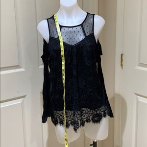 L/S Rewind cold shoulder top